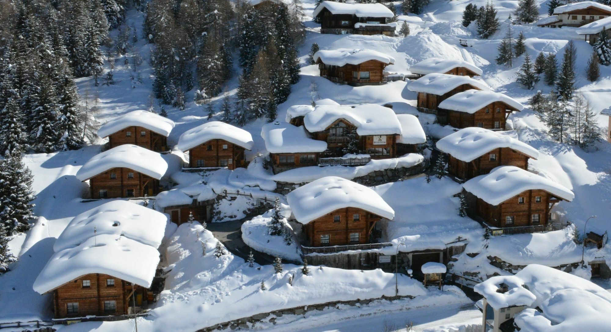 Park Chalet Village Livigno Extérieur photo